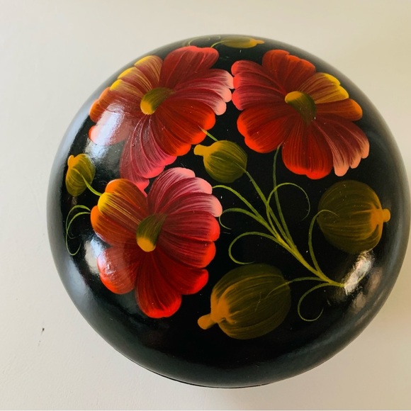 Wooden hand painted box - Picture 7 of 8